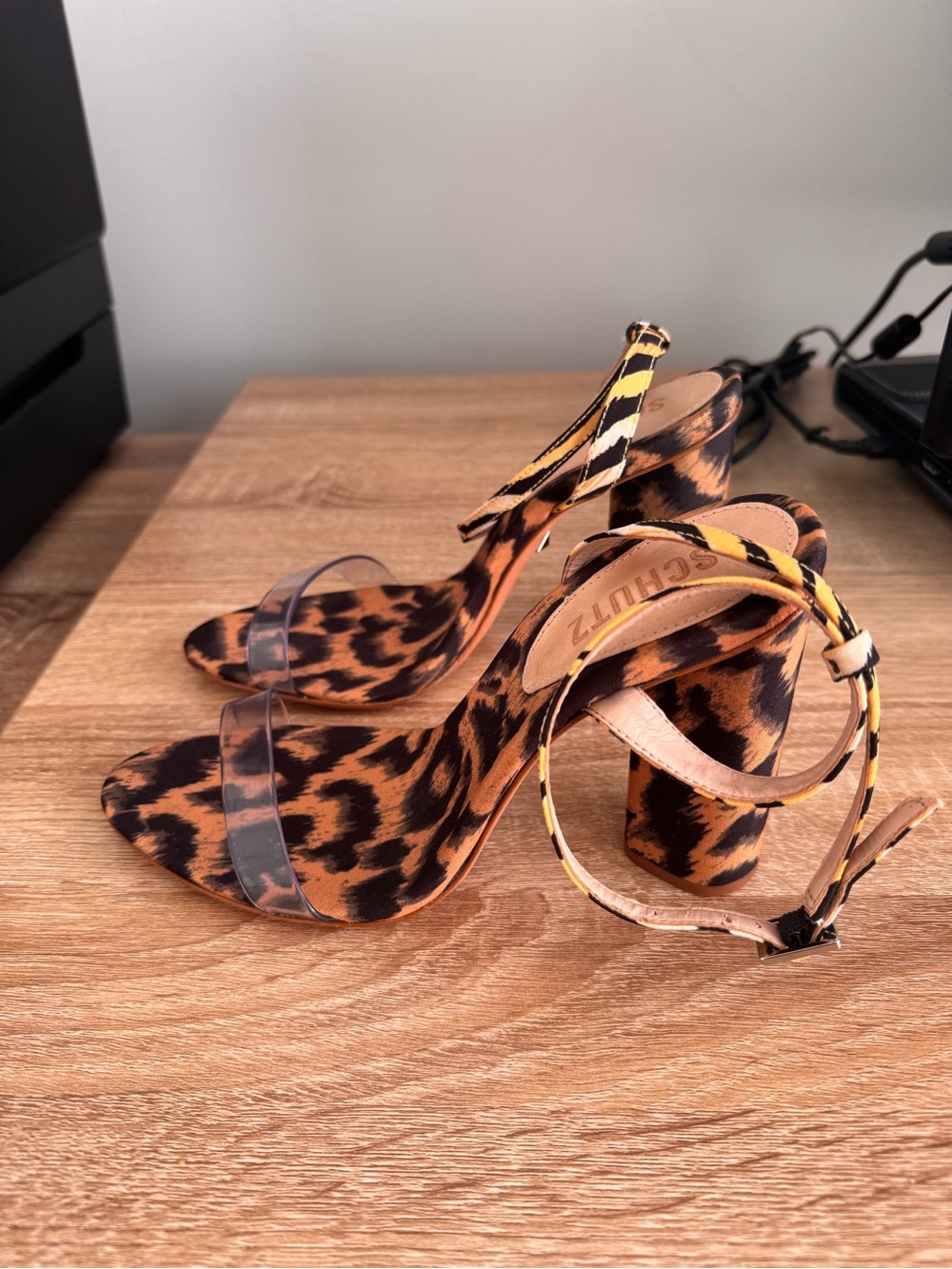NEW SCHUTZ Leopard Print Block Heel Ankle-Strap Sandals - Picture 2 of 5